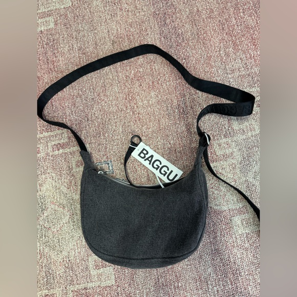 BAGGU Handbags - Baggu small crescent washed black denim cotton crossbody bag NWT